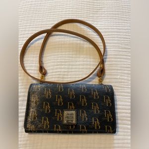 Dooney & Bourke crossbody wallet